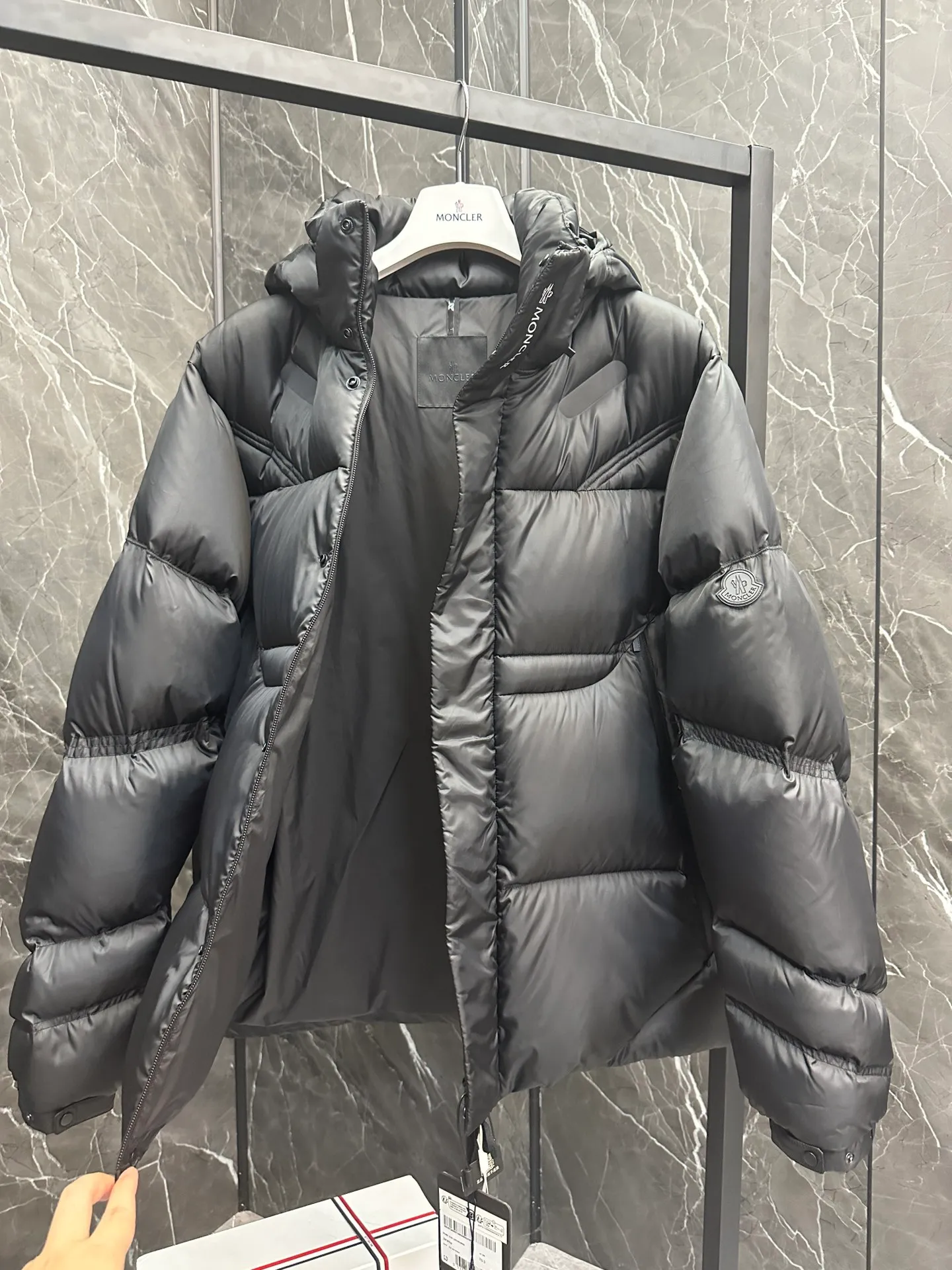 ⬆️Moncler Jarama . . . (⚠️90 . . NFC ） Jarama ， 。Jarama ， 。 ， 。 • • • • • • • • • • Size：1-5 .(⚠️ / )